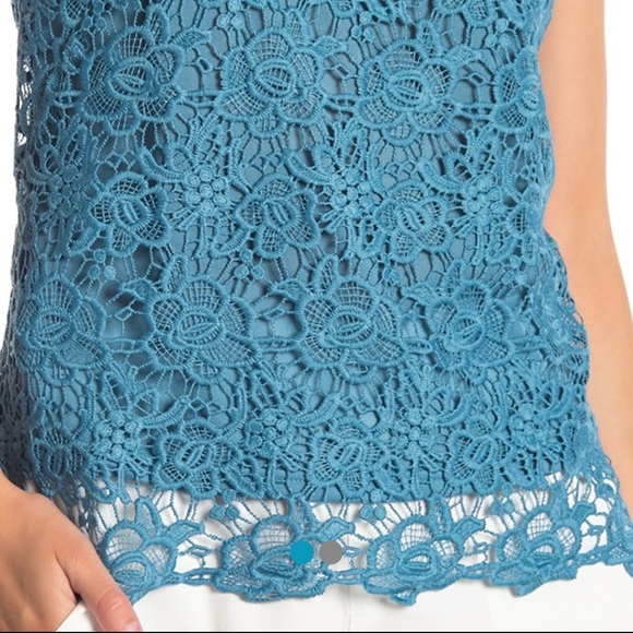 NWT: Cap Sleeve High Neck Lace Top - Picture 3 of 5